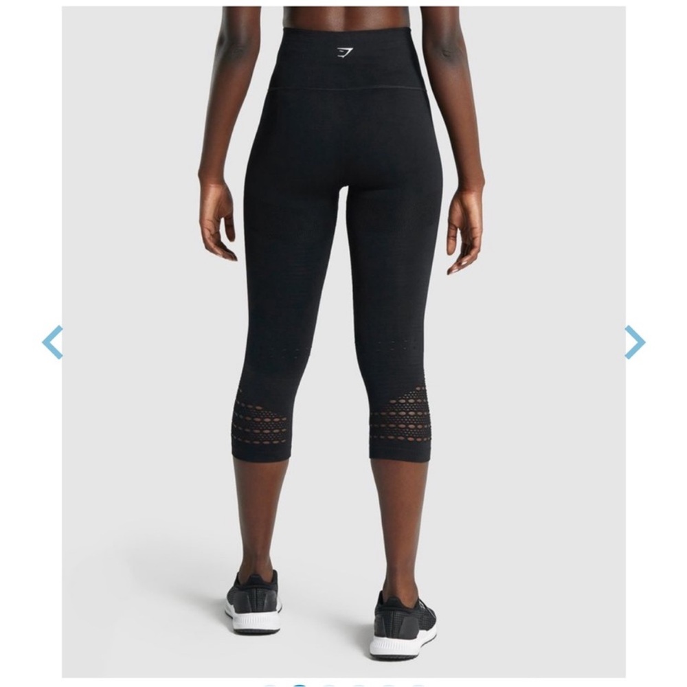 GYMSHARK Women's Energy Seamless Cropped Leggings Size Small Black